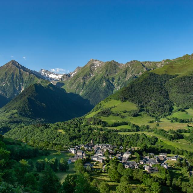 Vue en direction du col d'Azet