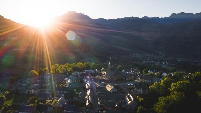 ©nbirrien Village Azet Dji 0652