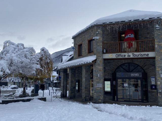 ©cperisse Village Hiver Neige Officedetourisme