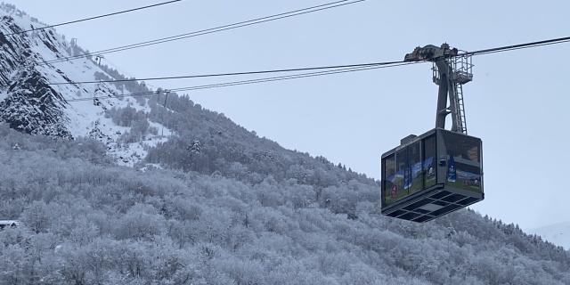 ©cperisse Village Hiver Neige Telepherique Cabine (3)