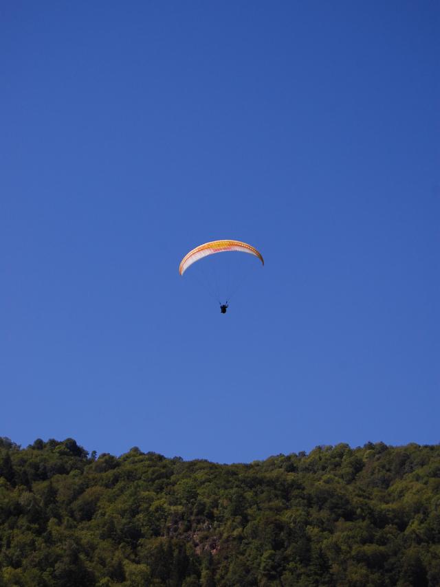 Parapente-a-Saint-Lary-5.jpg